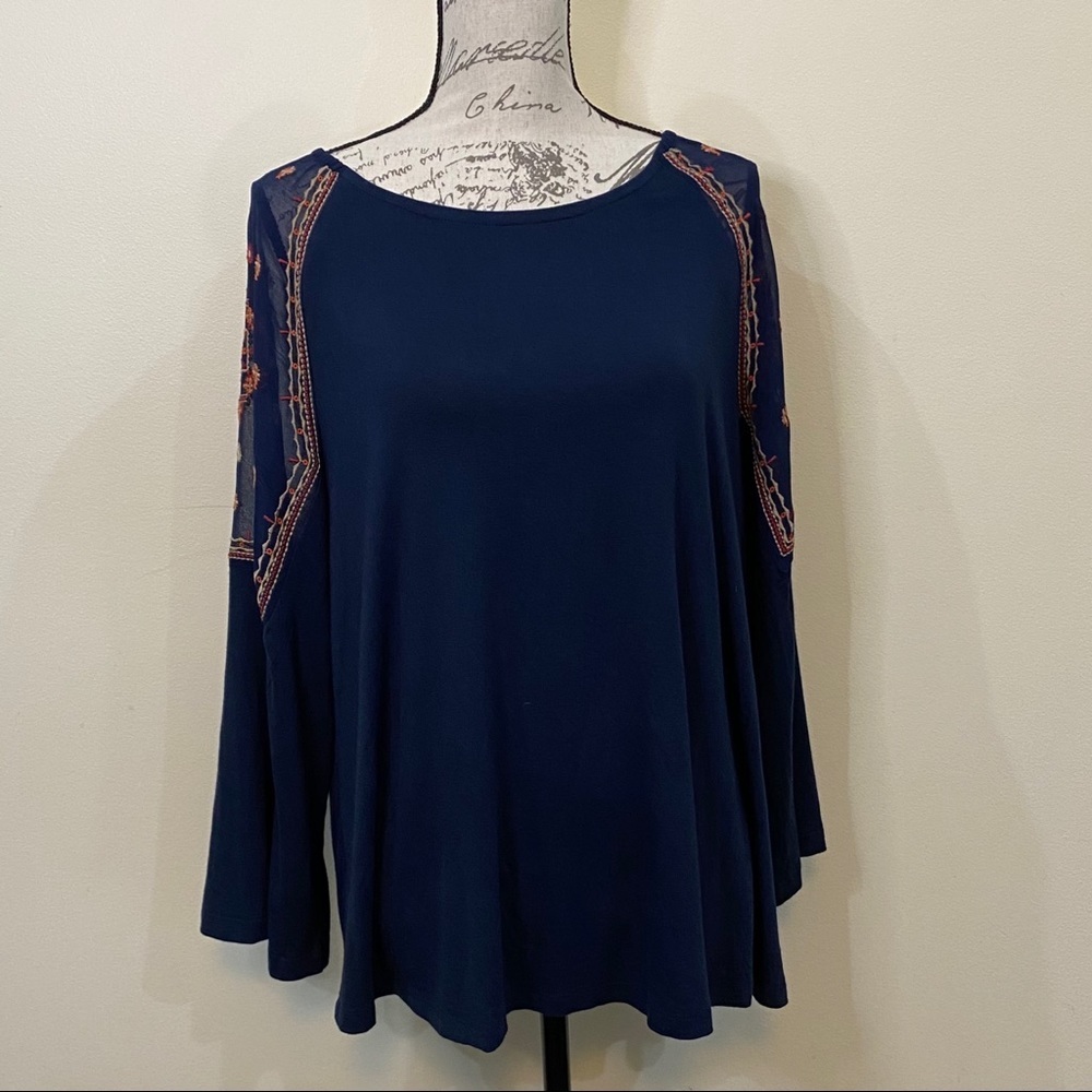 NWT Hannah Embroidered Long Sleeves‎ Sleeve Round Neck Boho Loose Fit Easy Wear